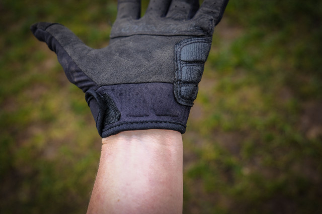 Troy Lee Designs Women's Ruckus Gloves-6.jpg