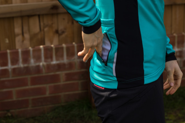 dhb Classic Women's Windproof Softshell-4.jpg