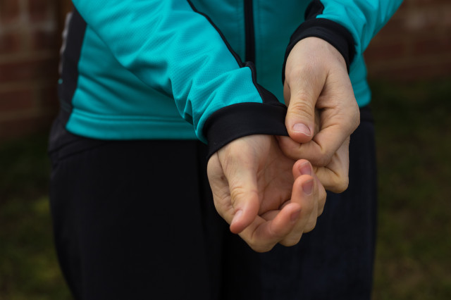 dhb Classic Women's Windproof Softshell-5.jpg