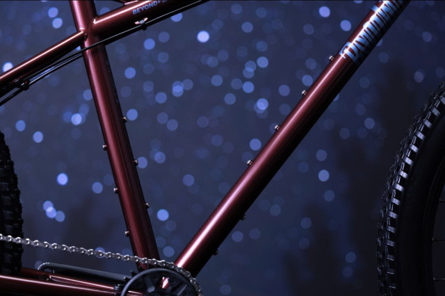 Bombtrack Beyond+ Midtail frame