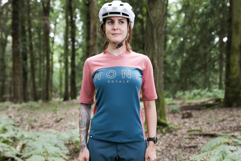 2021 mons royal women’s redwood VT jersey 002.jpg
