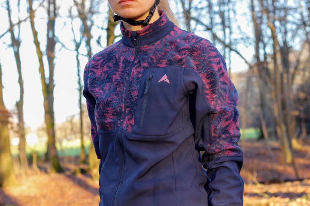 2023 Altura All Roads Women’s fleece jacket-10.jpg