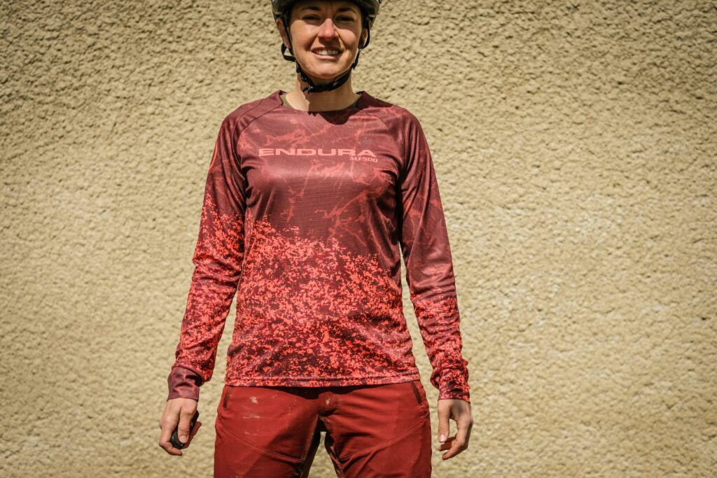Endura MT500 women’s jersey-10.jpg