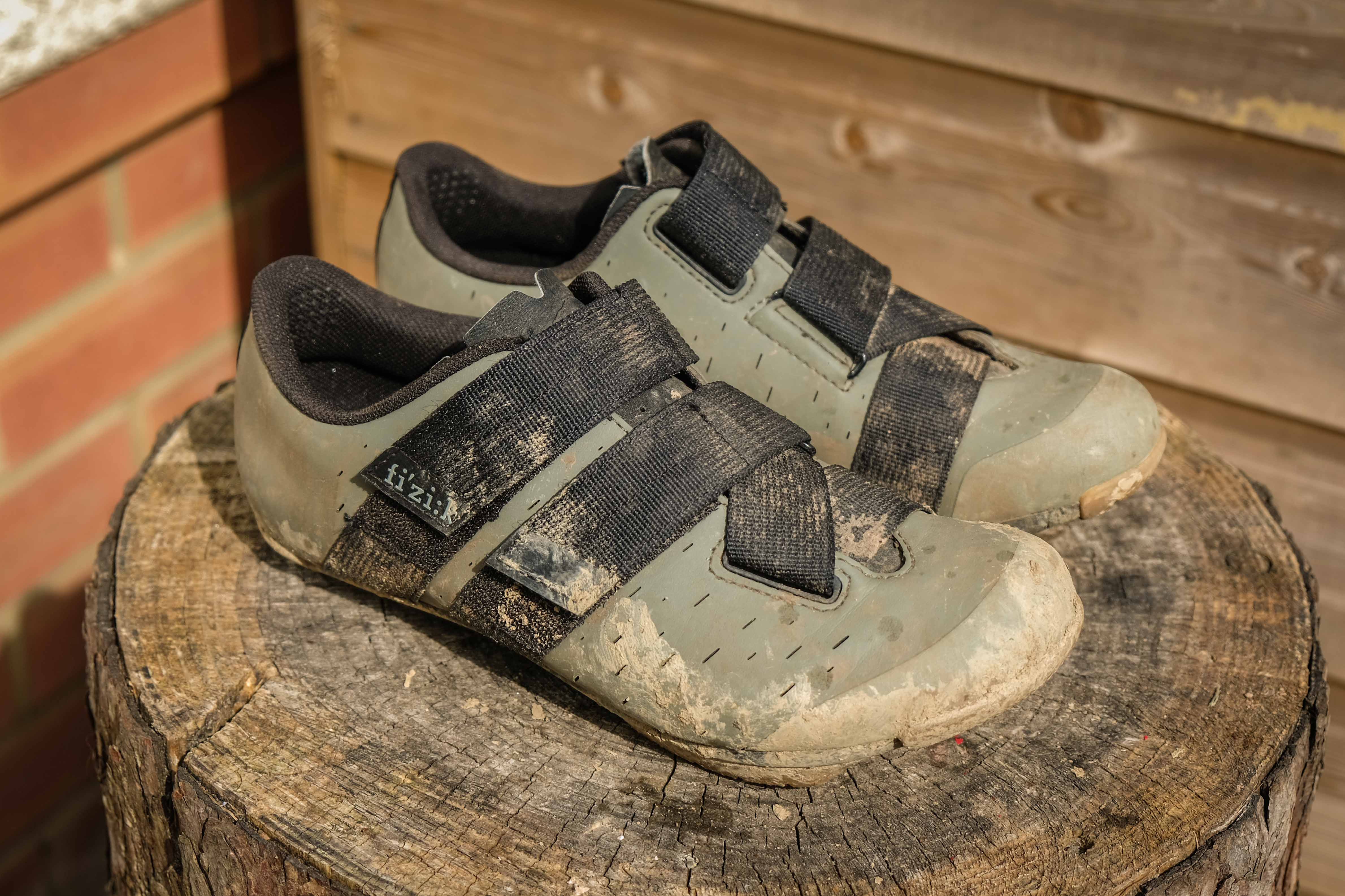 Scarpe MTB Fizik X4 Terra Powerstrap Uomo - Nero/Nero, Taglia EU 40.5
