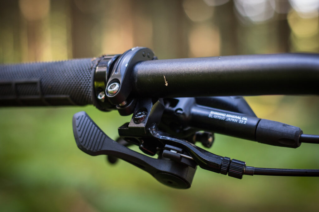 Specialized Stumpjumper Women's Comp -25 Detail dropper post lever