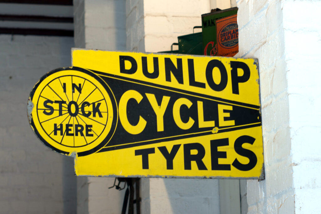 Dunlop Cycle Tyres sign