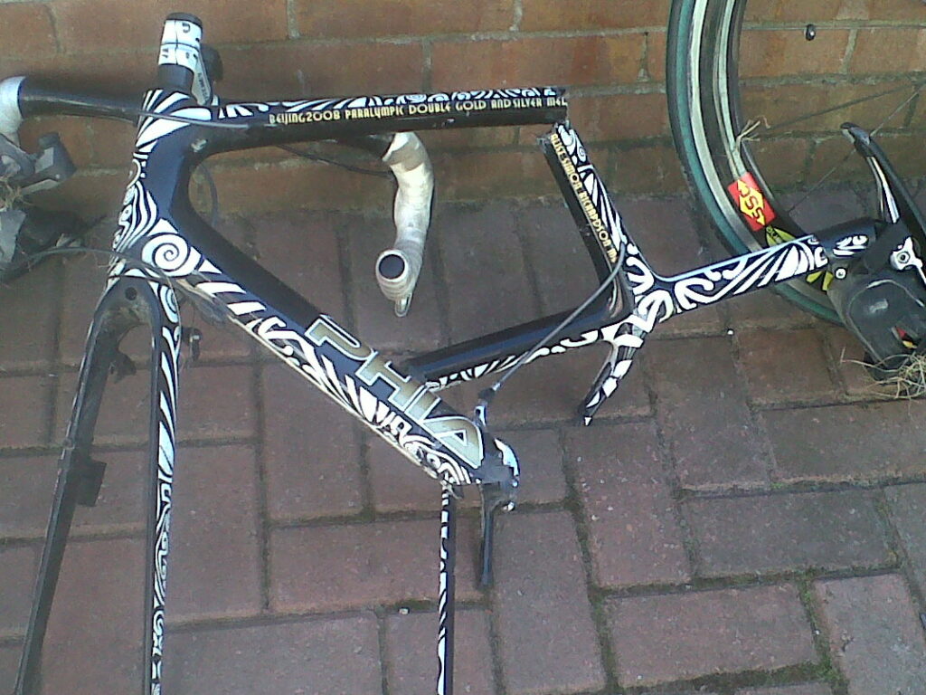 Simon Richardson&rsquo;s broken bike