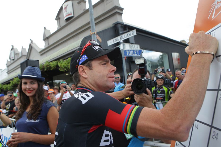 Tour Down Under 2015, Cadel Evans signs on