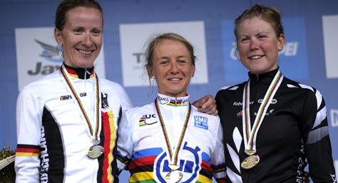 Emma Pooley in the rainbow jersey (picture credit Melbourne 2010).jpg