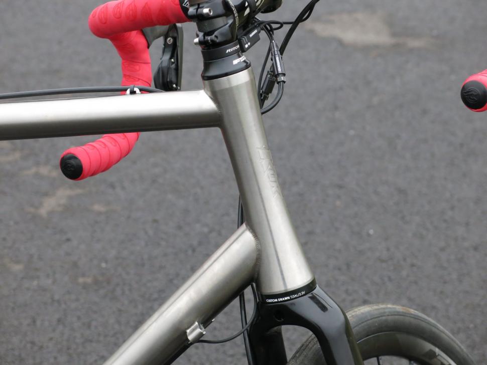 Kinesis Tripster ATR - head tube