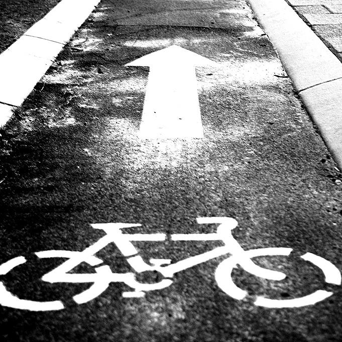 Cycle path (CC licensed by C:Flickr)