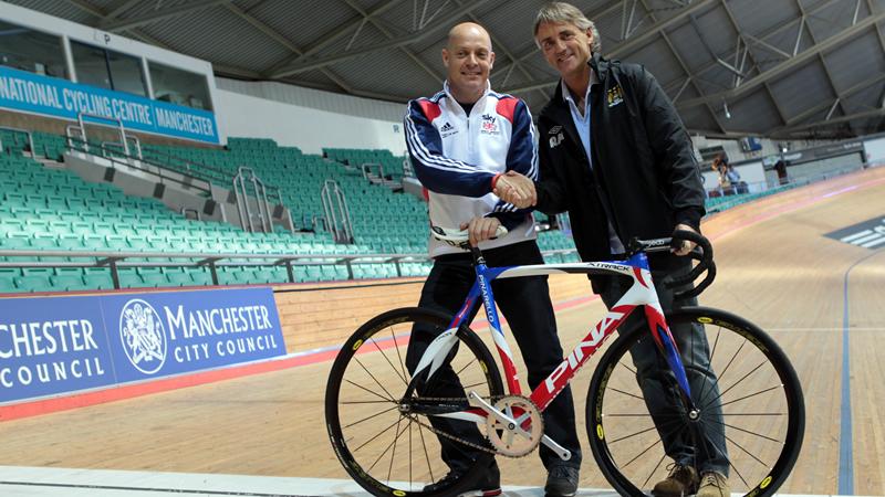 Dave Brailsford and Roberto Mancini (copyright Getty Images)