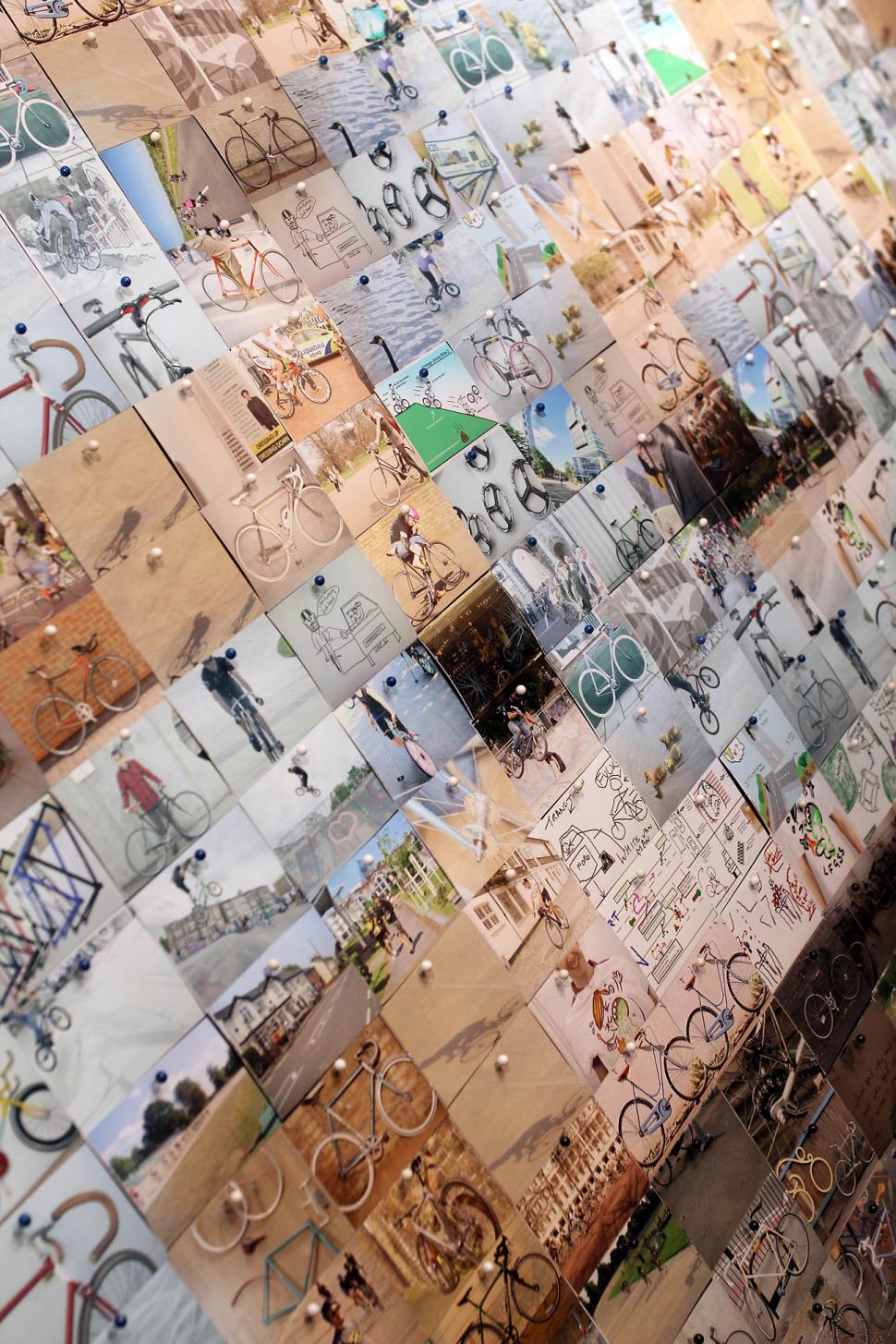 LFGSS stand - image board